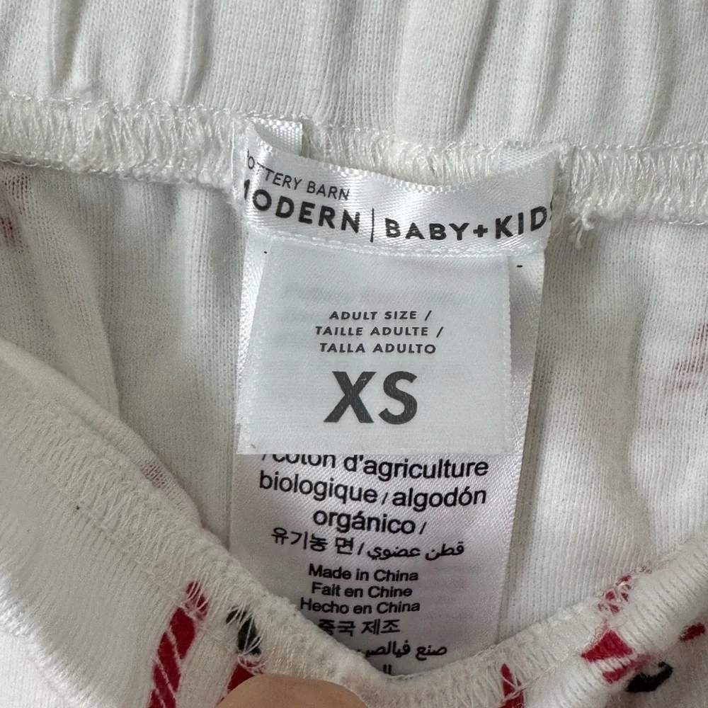 POTTERY BARN KIDS Santa White Red Pajamas Pants Shirt Set Adult XS